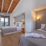 Bay 3* Trizonia