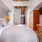 Aparthotel Bay Trizonía