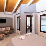 Bay Aparthotel 3*