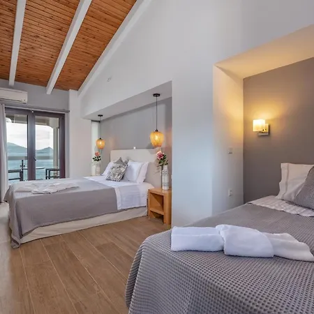 Bay 3* Trizonia