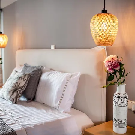 Апарт-отель Bay Тризония