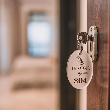 Bay Тризония