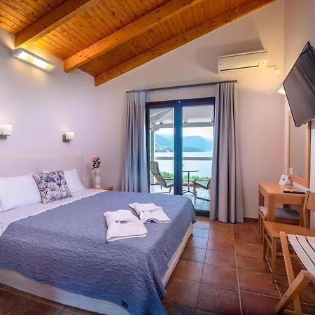 Bay Тризония