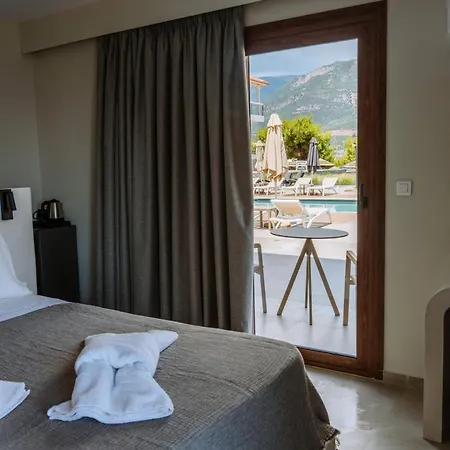 Aparthotel Bay Trizonia